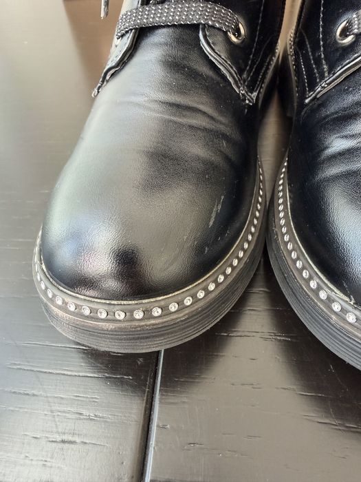 Черевики для дівчинки Bata 21 см.