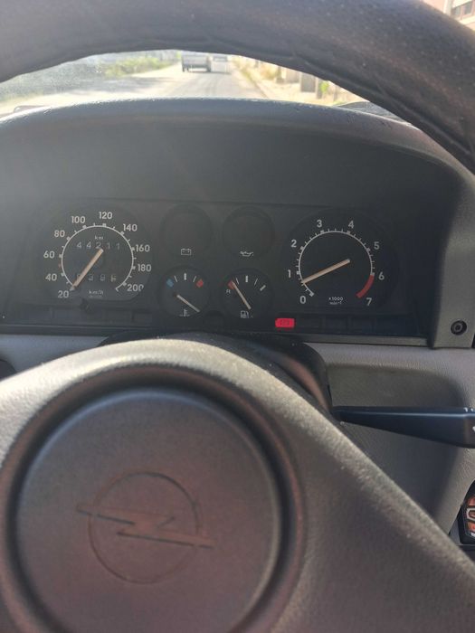 Opel corsa 1992 bem estimado — photo 3