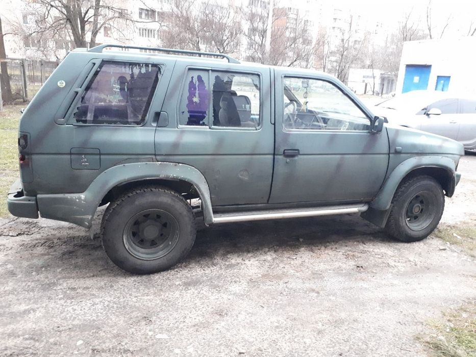 Разборка Nissan Terrano 3.0, Nissan Terrano 2.7, 3.0 запчасти