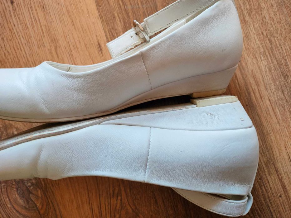 Białe buty komunijne 33 wkładka 21,8 cm Agaxy