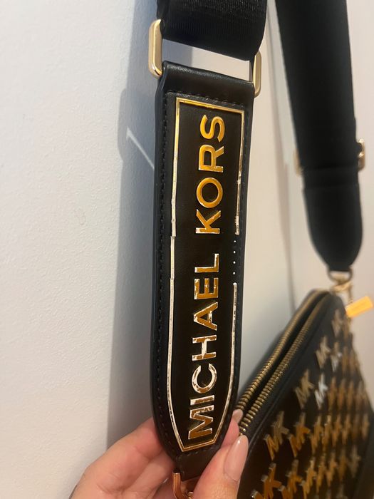 Mala Michael Kors