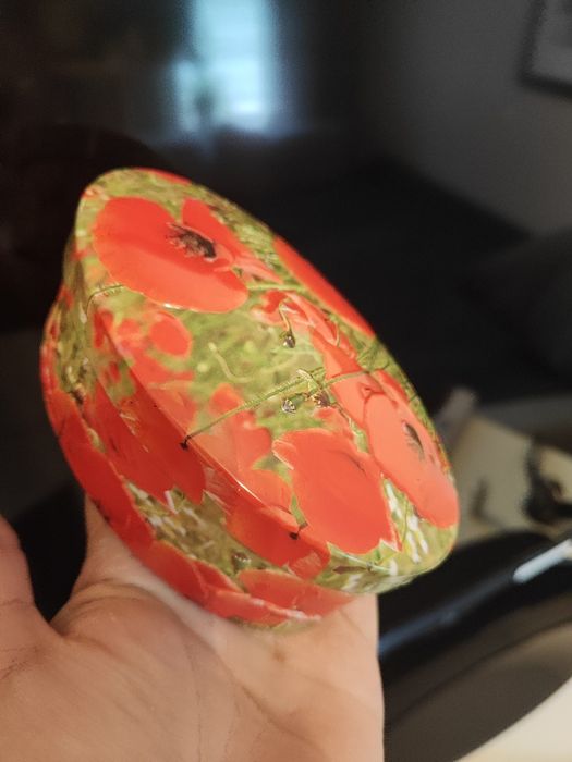 Жестяная коробочка,маки