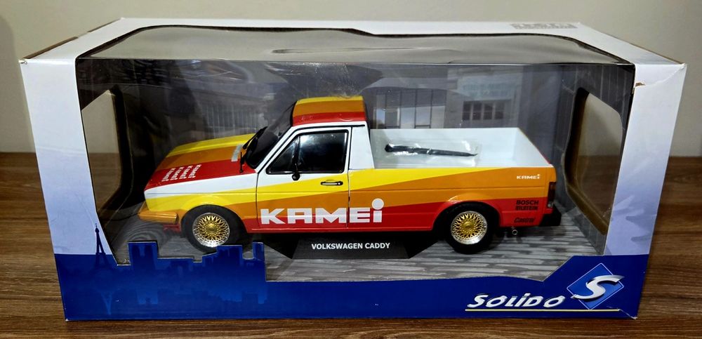 VW Caddy 1:18 Solido