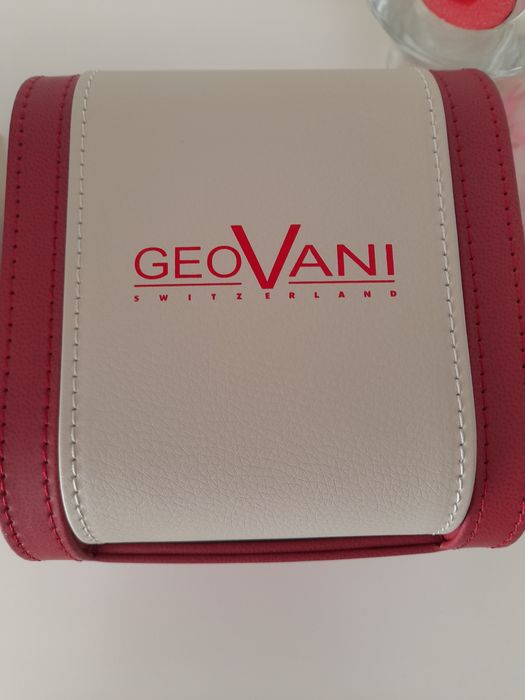 Relógio dourado e prateado "GeoVani"