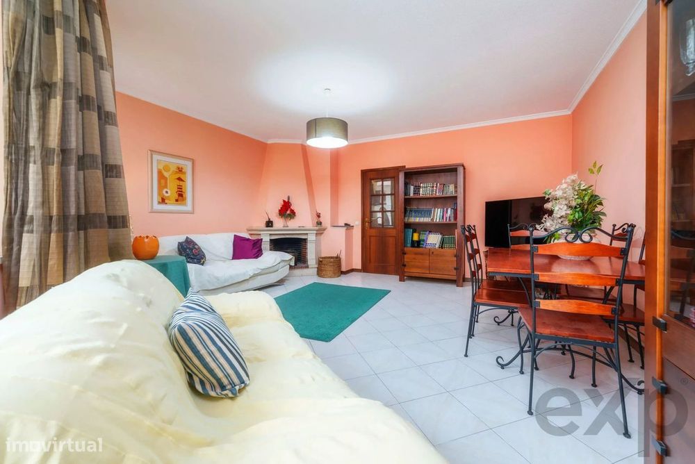 Apartamento T3 no centro de Olhão.