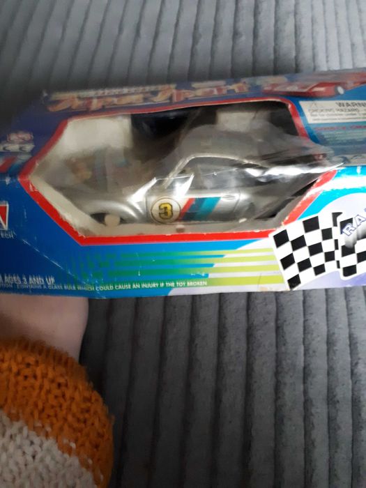 Samochód na pilota lata 90 . Unikat