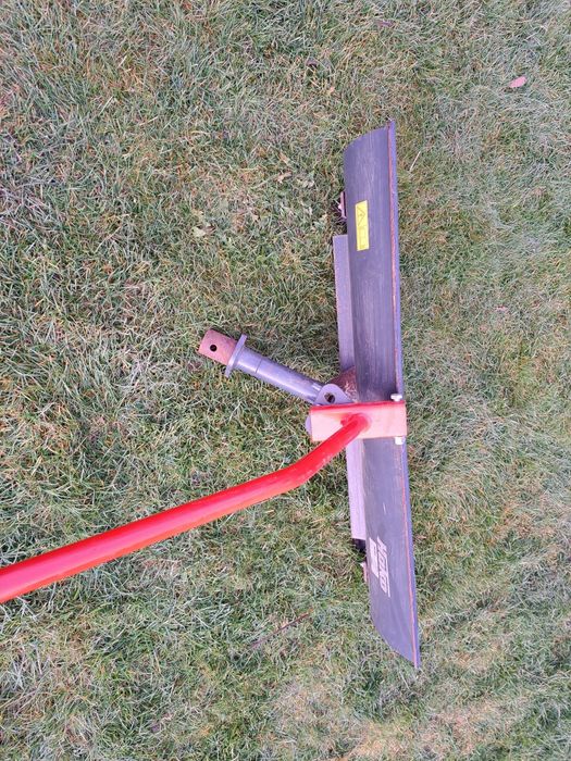 Pług do zamiatarki Hako