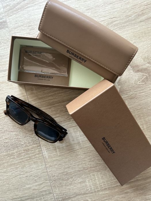Oculos de Sol Burberry