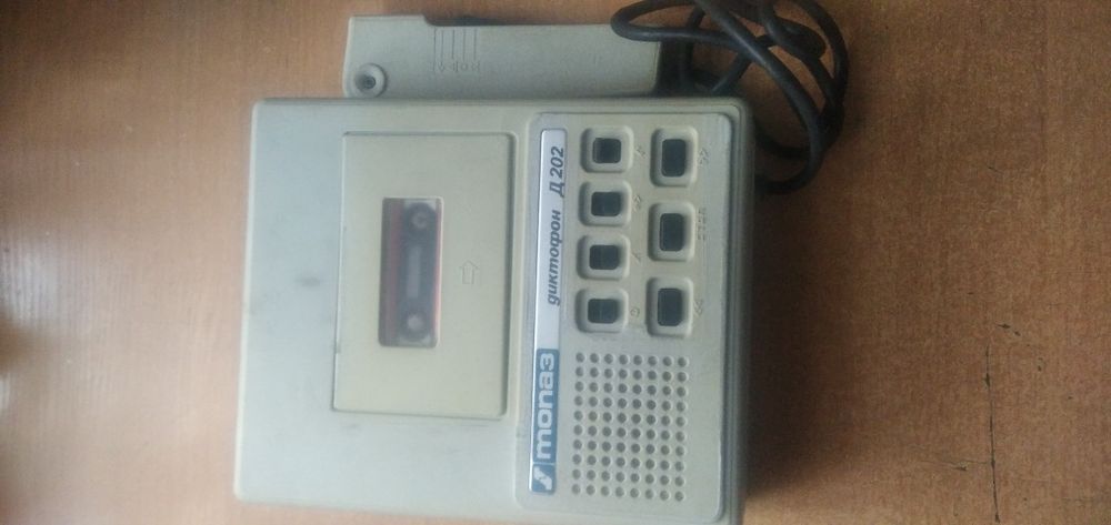 Продам диктофон в коллекцию