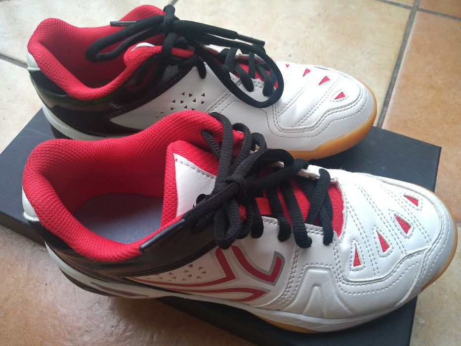 Buty tenisowe, do badmintona Artengo 37 nowe