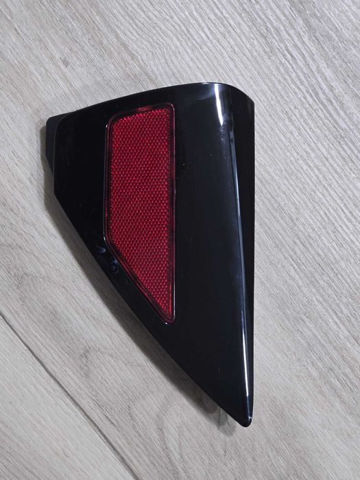 Refletor/Tampa traseira direita Tesla Model 3 / Y