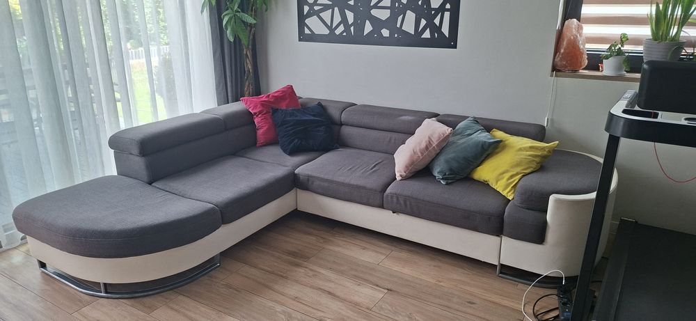 Narożnik z funkcją spania – 275 × 220 cm, regulowane zagłówki