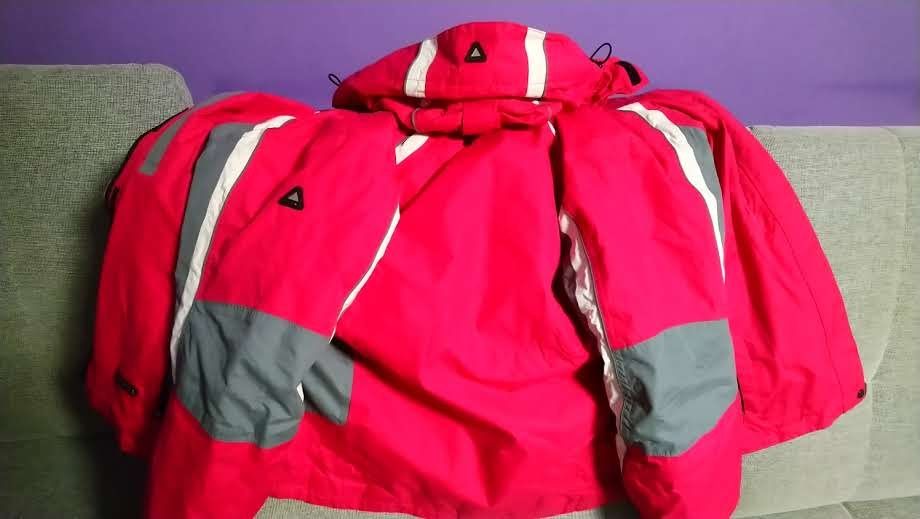 Do sprzedania Damska Kurtka Narciarska