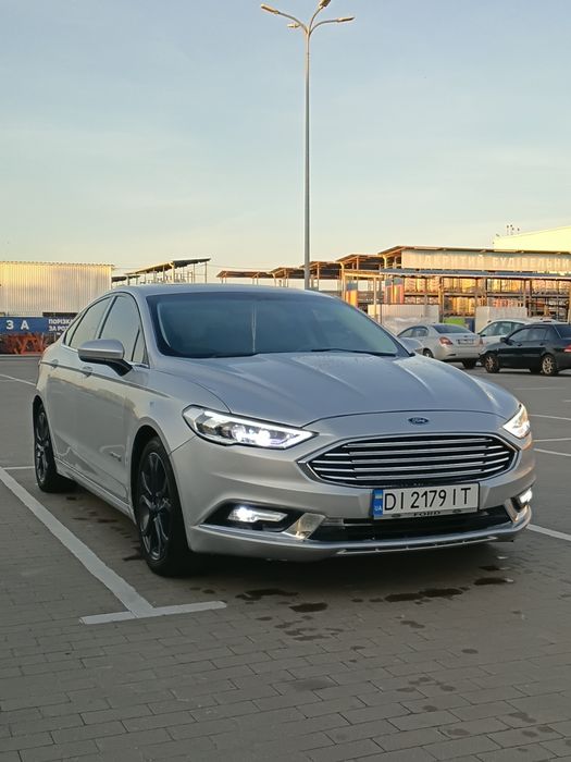 Ford Fusion Hibrid 2.0