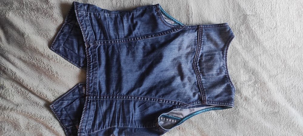 Джинсова жилетка р.xs