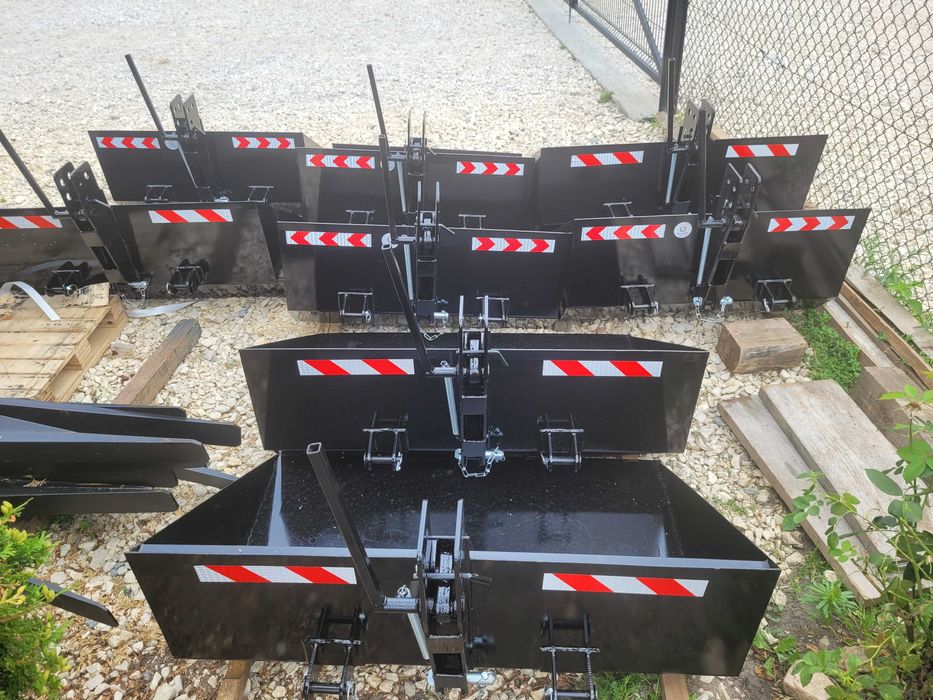 Łyżka/ łycha na tył ciągnika/ MINI traktorka ISEKI KUBOTA KIOTI C-330