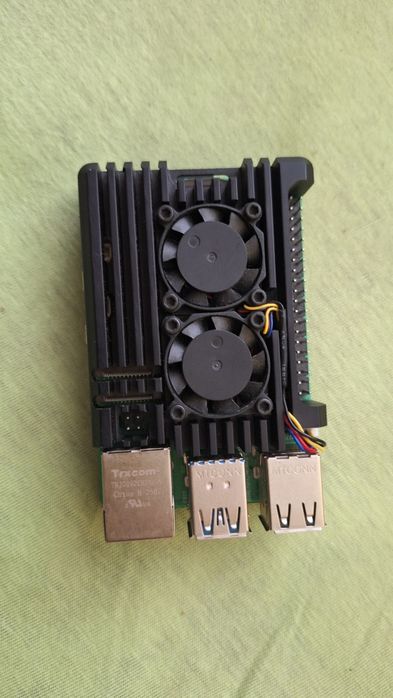 Zestaw Raspberry Pi 5 16GB RAM + Obudowa Aluminiowa Armor z Podwójnym Wentylatorem