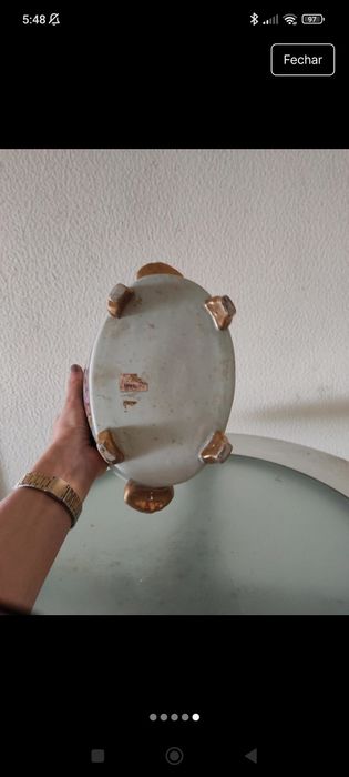 Taça decorativa de porcelana oriental decoração policromada e outo Vin