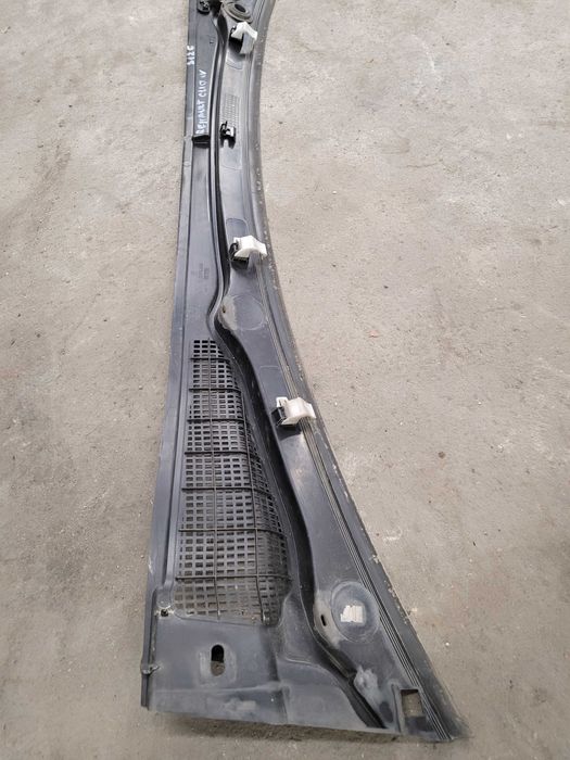 Podszybie plastikowe Renault Clio IV 668.115.228 R