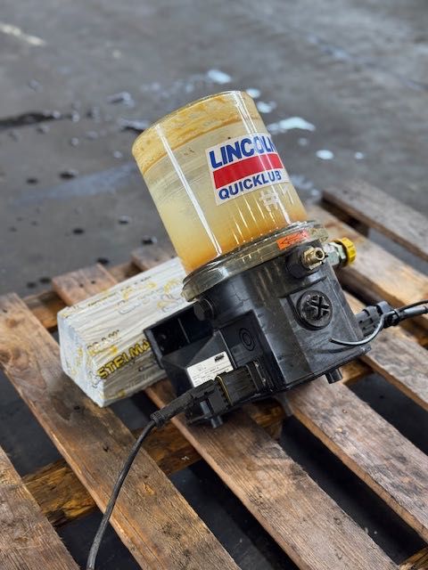 Pompa centralnego smarowania ładowarka koparka