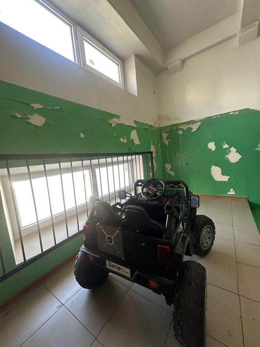 Детский автомобиль