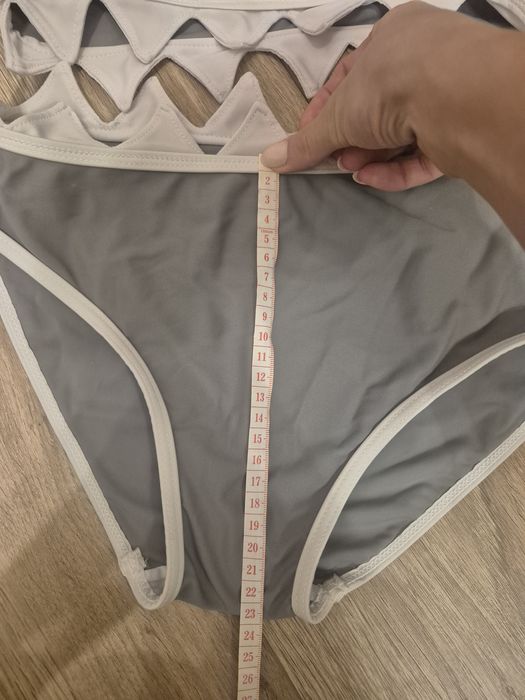 Strój kompielowy jednoczęściowy XS w stylu rekina