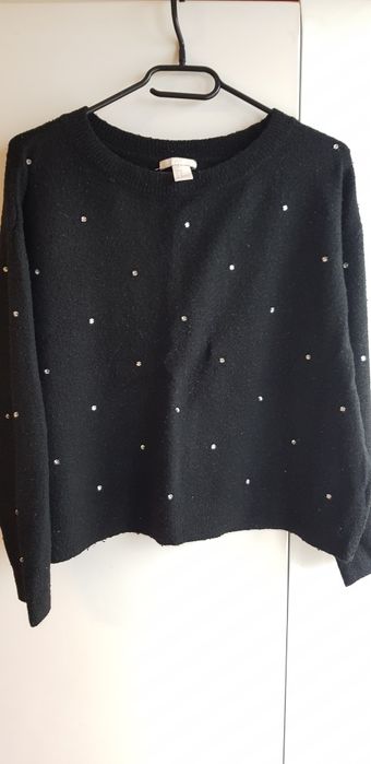Sweterek z diamencikami