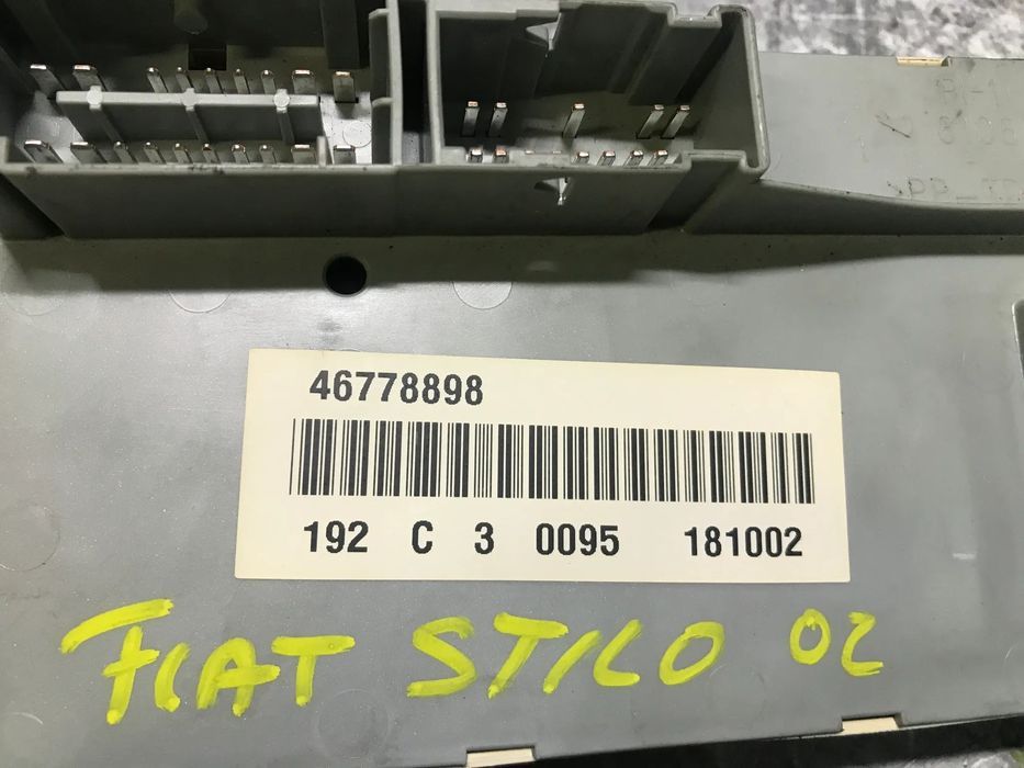 CAIXA DE FUSIVEIS FIAT STILO 46778898