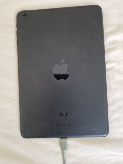 iPad Mini 1 (A1432) 32 GB Wi-Fi – Cinzento Espacial (Space Gray)