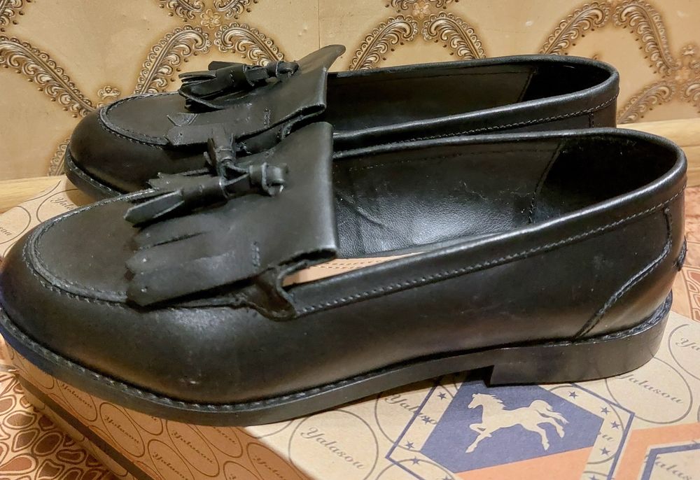 Нові шкіряні лофери