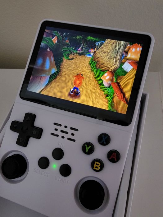 Consola com jogos - NOVA NA CAIXA