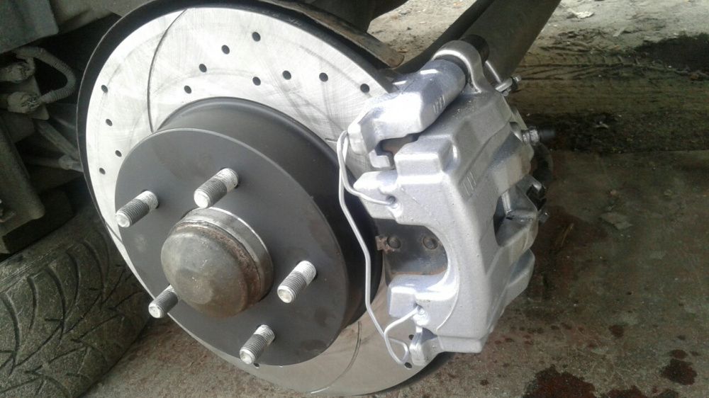 СТО. Ремонт супортів. Піскоструй, фарбування. Проточка дисків