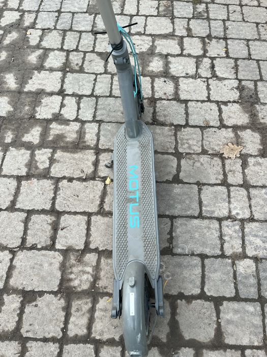 Hulajnoga elektryczna Motus