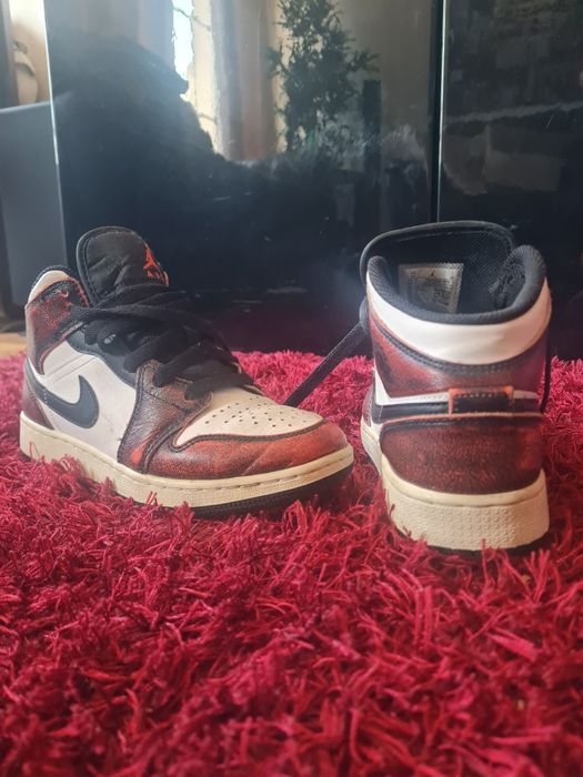 Tenis Air Jordan 1 Mid SE (tamanho 36)