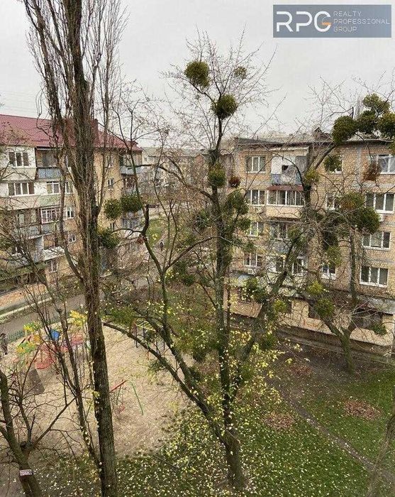 Продається 2-к квартира по вул. Петра Запорожца 11Б рк