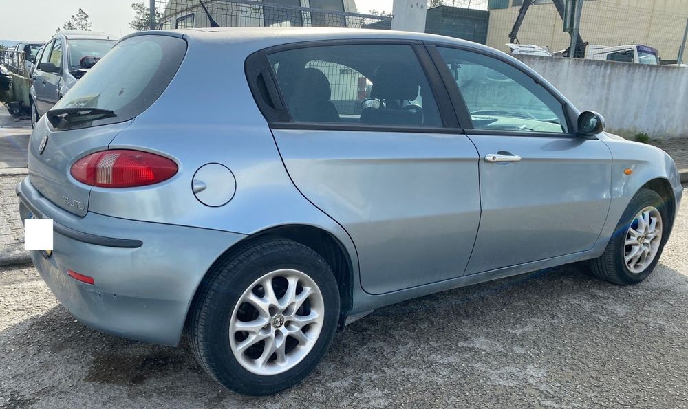 Alfa Romeo 147 1.9 Jtd De 2002 Disponível Para Peças Botoes Vidros