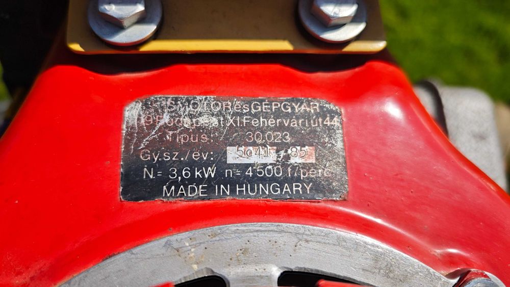 Ciągnik ogrodniczy ROBI 151