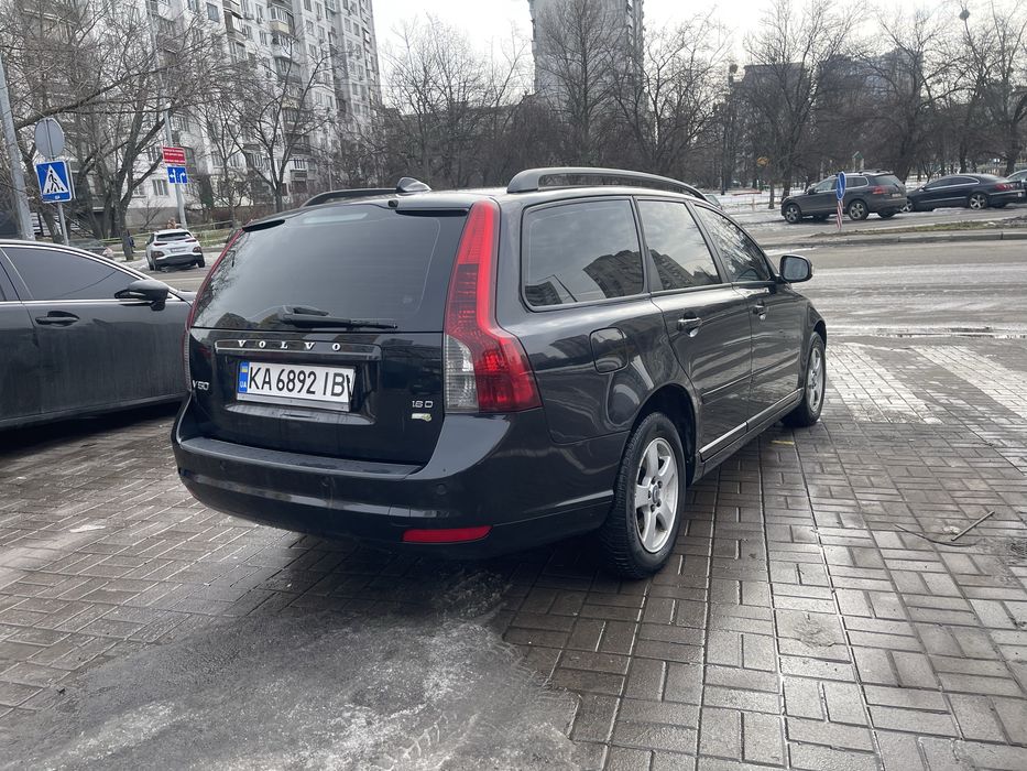 Volvo v50 1.6d 2010 рестайл
