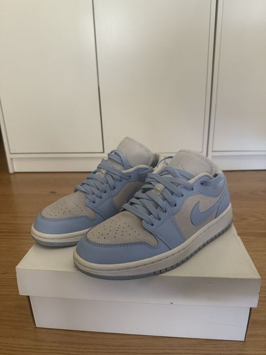 Jordan 1 Low alzul e cizento