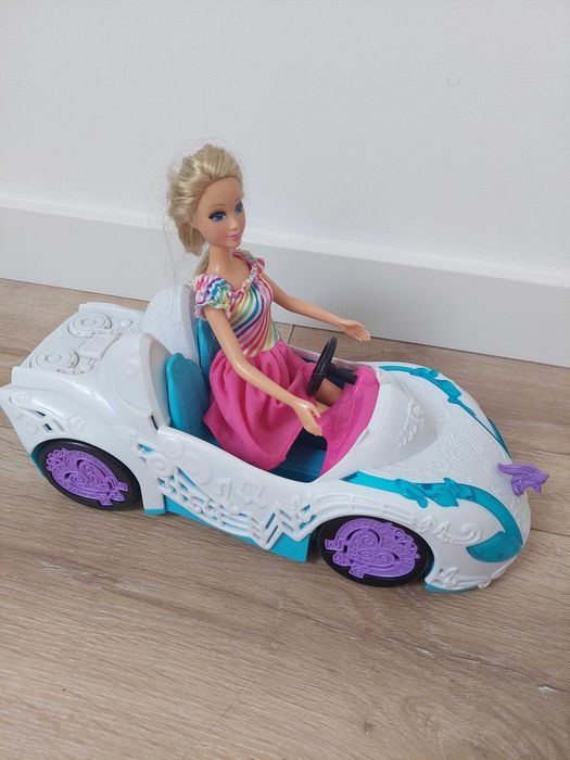 samochód dla Barbie, auto kabriolet Hasbro