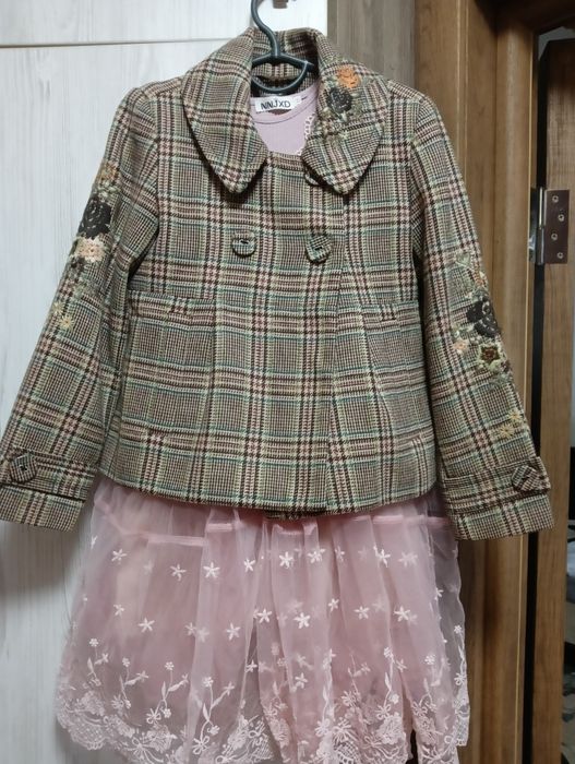 Пальтечко для дівчинки Next