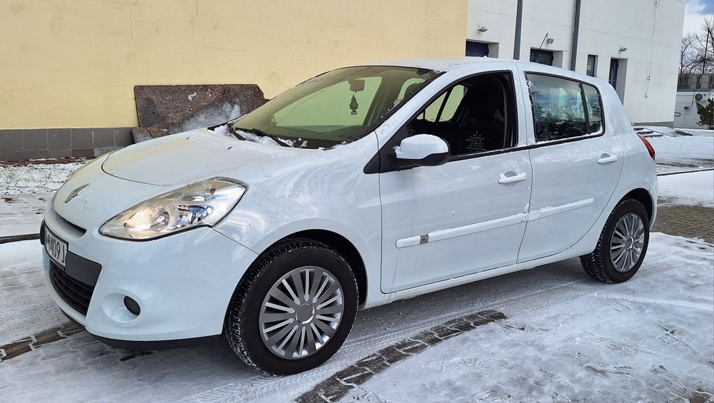 Renault Clio 1.2 benzyna 2011 rok