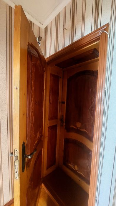 Продам 3-кімнатну квартиру. Вул.Київська,15.
