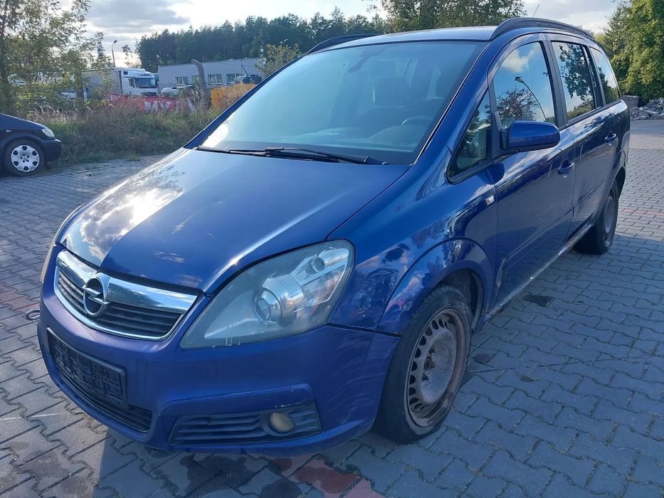 Opel Zafira B silnik kompletny 1.9 CDTI JTD 120KM wtryski pompa paliwa klimatyzacji wspomagania regulator alternator maglownica sprzęgło lewarek 6 biegów drzwi klapa błotnik lusterko kolor Z21B lampa reflektor przód przedni xenon przetwornica tył tylna ha
