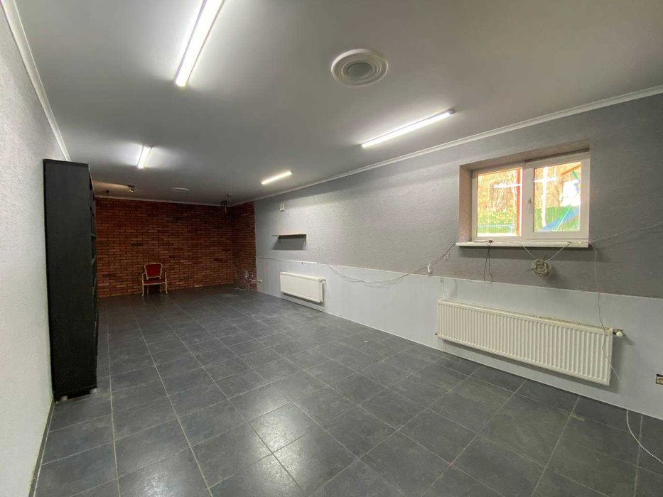 Продаж комерційних площ поруч з ЖК "Яровиця"!