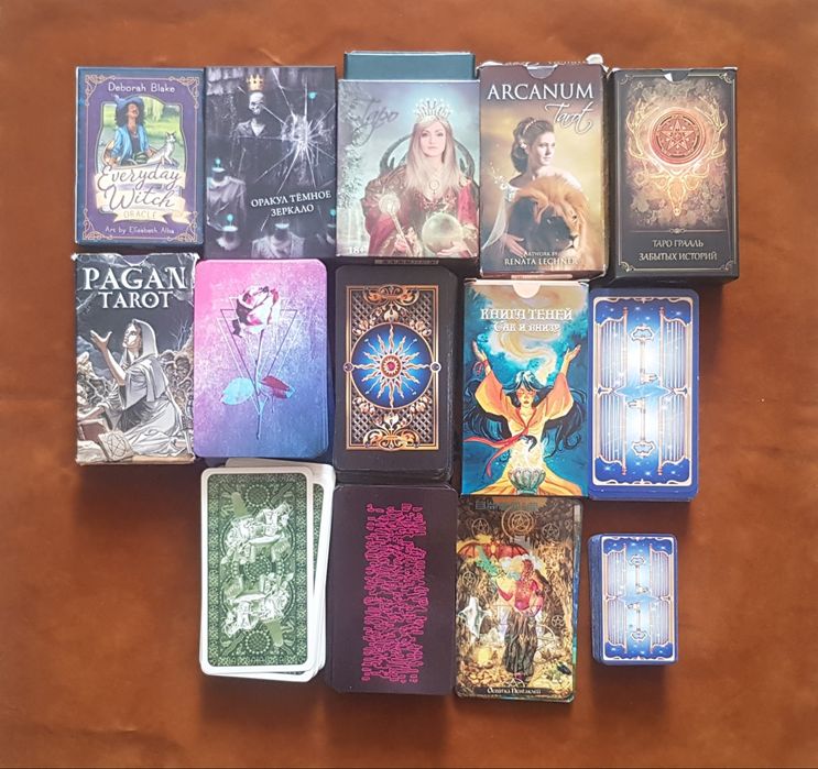 Карты таро, метафор, рун, с коллекции