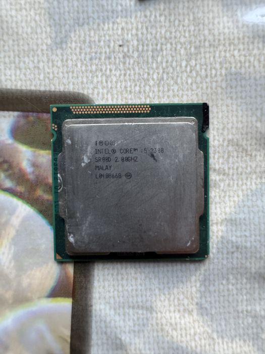 процесор для комп’ютера — Intel Core i5-2300.