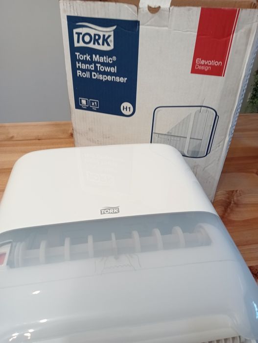 Dozownik do ręczników w rolce