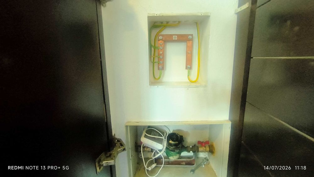 Espaço Comercial e de Serviços com 221 m² | Comércio, Serviços ou Restauração | Garagem para 5 Viaturas