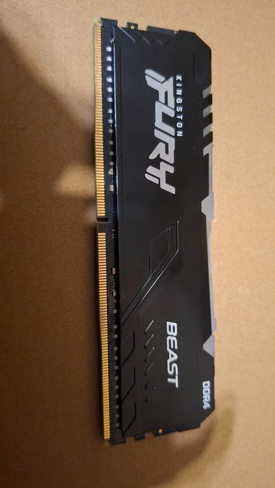 Pamięć RAM Kingston Fury Beast RGB 32GB DDR4 3200MHz CL16